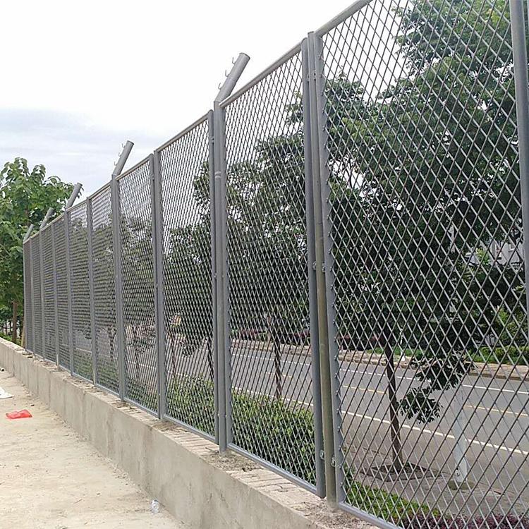 保稅區(qū)圍欄網 綜合保稅區(qū)護欄網案例施工圖片1