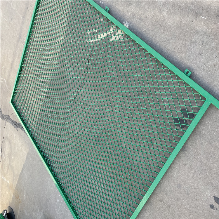 海關圍網(wǎng)圖片1